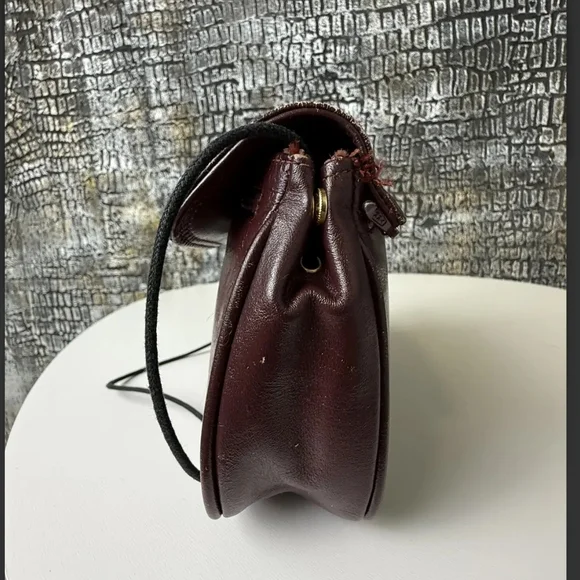 Yves Saint Laurent Vintage 1960 Safari Collection Deep Red Leather Crossbody Bag - Picture 14 of 16